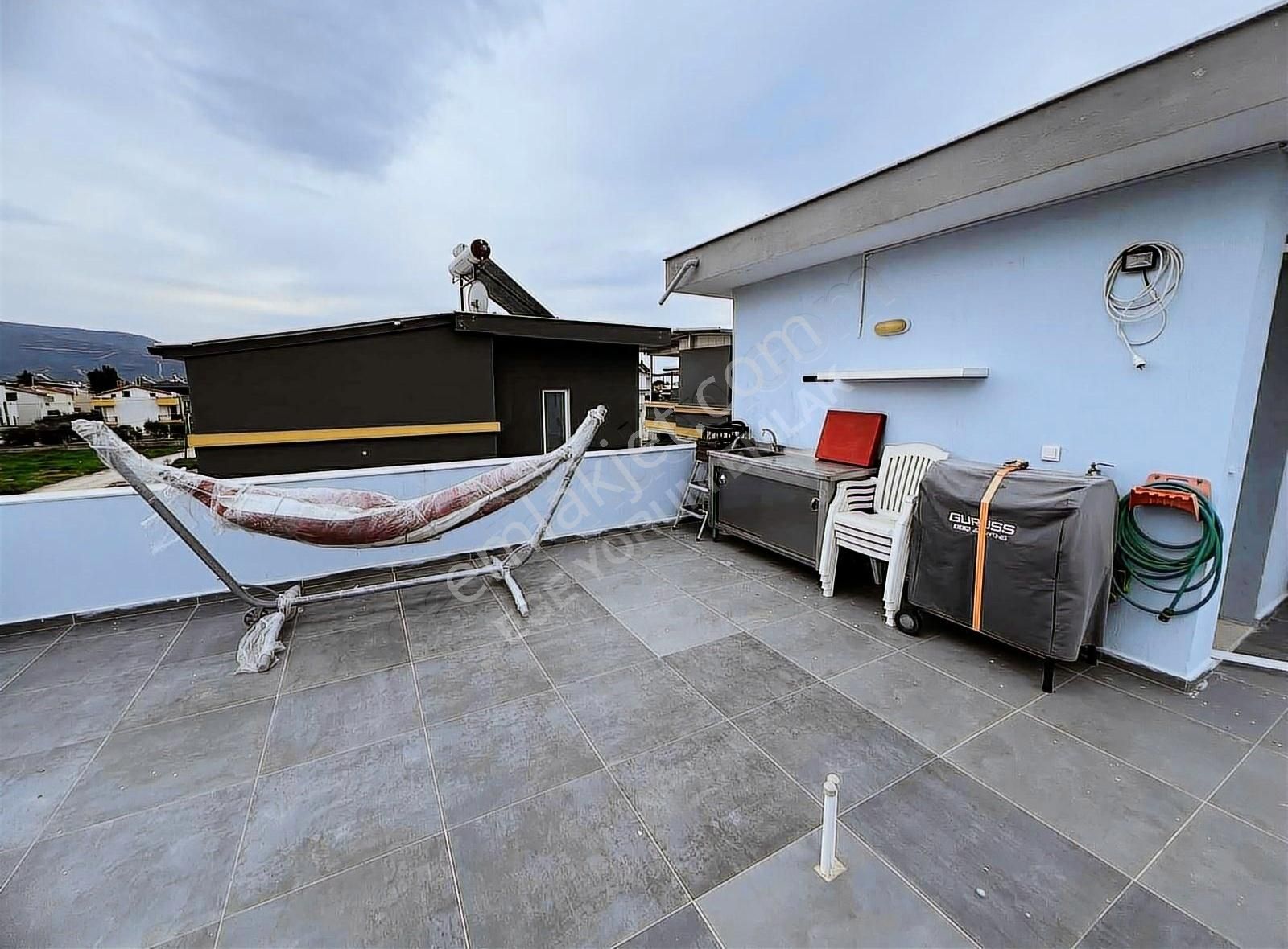 İzmir Doğanbey'de Satılık 3+1 Müstakil Villa Full Eşyalı - Görsel 3