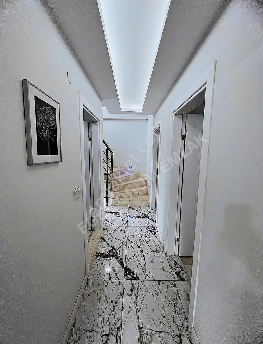 İzmir Doğanbey'de Satılık 3+1 Müstakil Villa Full Eşyalı - Görsel 5