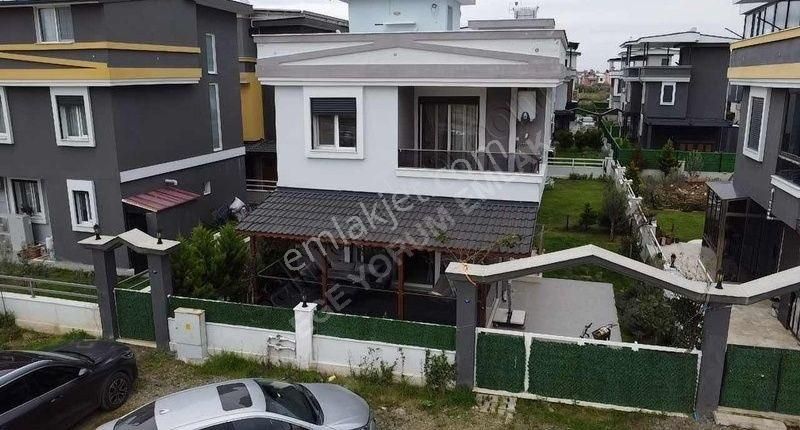 Seferihisar Cumhuriyet Satılık Villa İzmir Doğanbey'de Satılık 3+1 Müstakil Villa Full Eşyalı