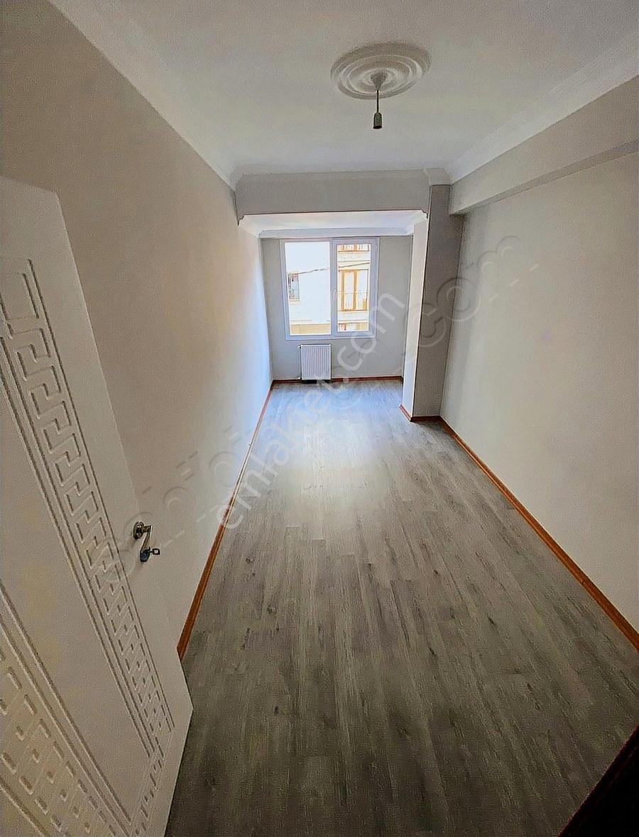 Başakşehir Güvercintepe Satılık Daire Çalışkan Gayrimenkulden Satılık 3+1 Arakat Daire