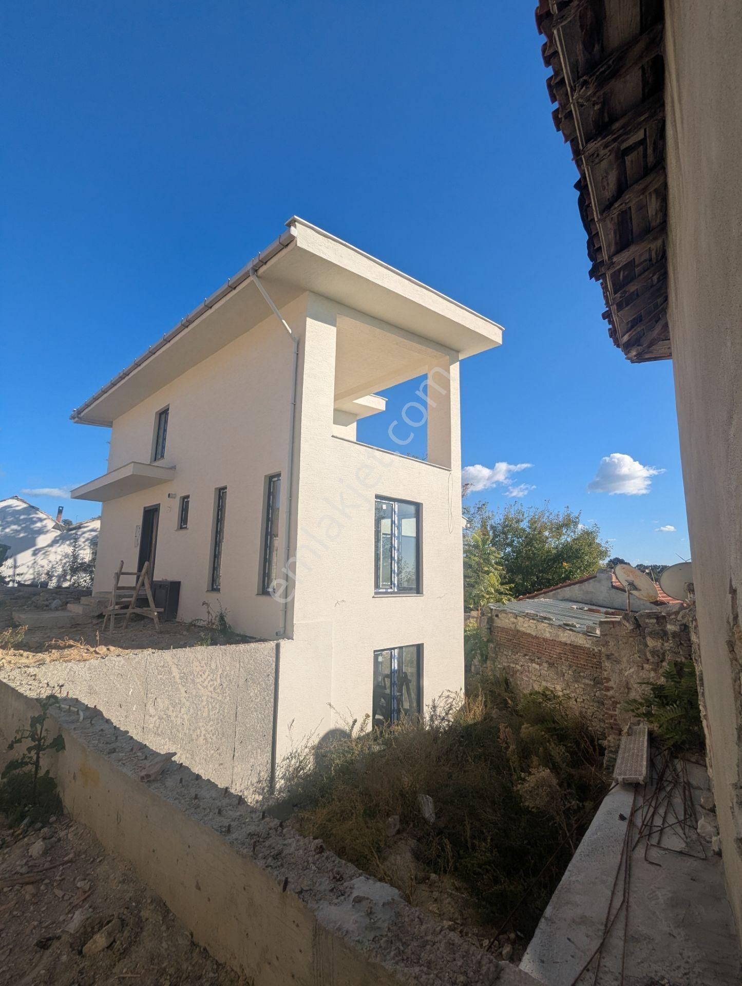 Çanakkale Merkez Erenköy Köyü (Merkez) Satılık Villa D-1429 Çanakkale Erenköy (intepe) De Deniz Manzaralı Satılık Villa