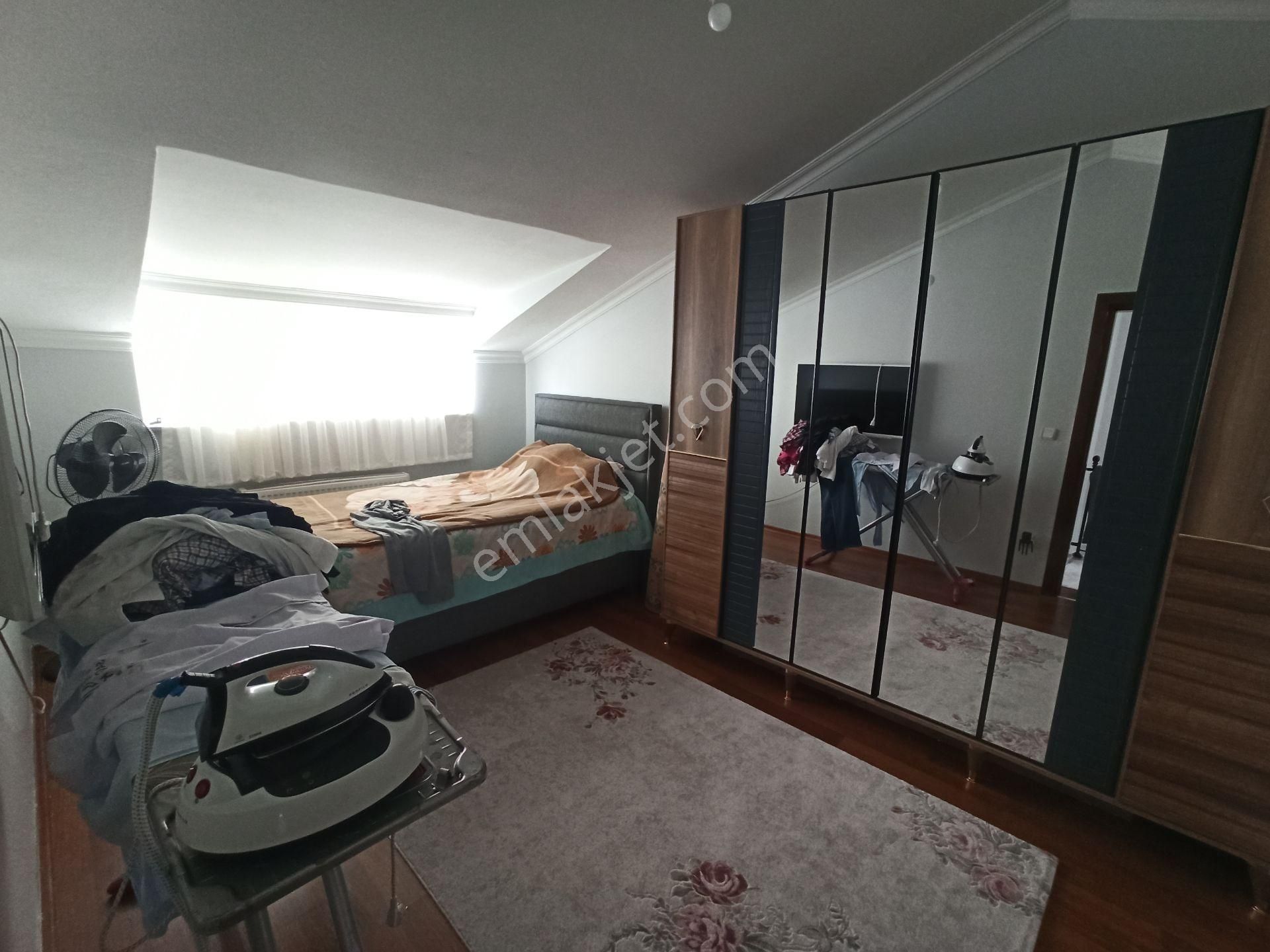 Bağcılar Hürriyet Mah Satılık Dubleks 5+2 Krediye Uygun Otoparklı ! - Görsel 24