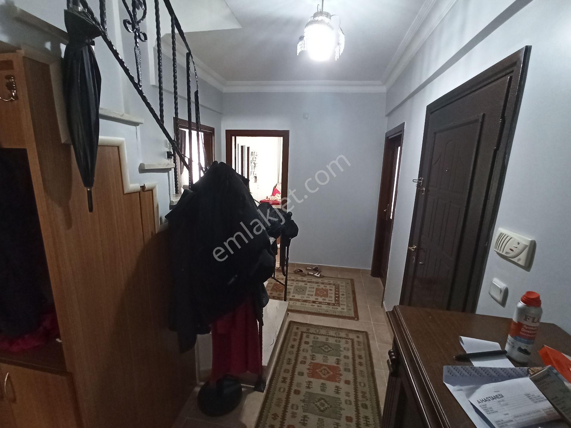 Bağcılar Hürriyet Mah Satılık Dubleks 5+2 Krediye Uygun Otoparklı ! - Görsel 17