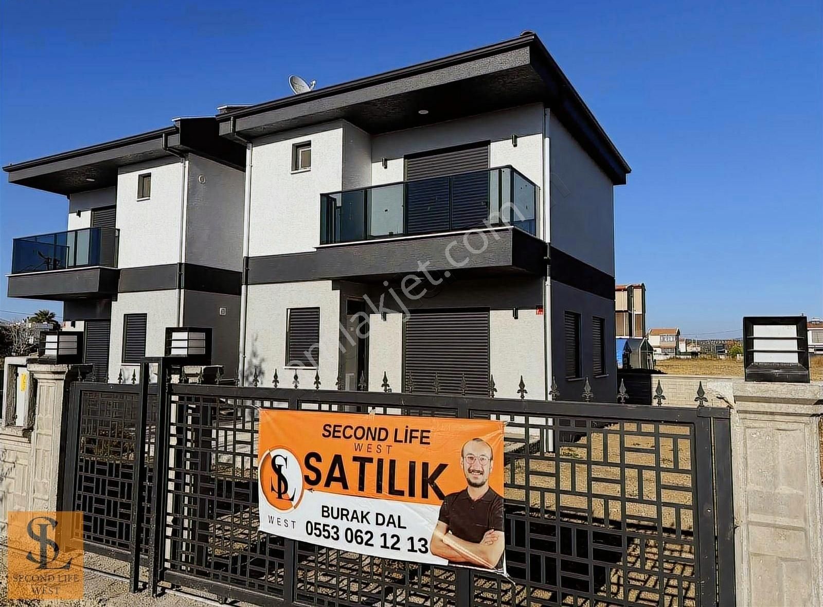 Ayvalık Altınova Satılık Villa Altınovada Satılık Dubleks Deniz Manzaralı Sıfır Villa