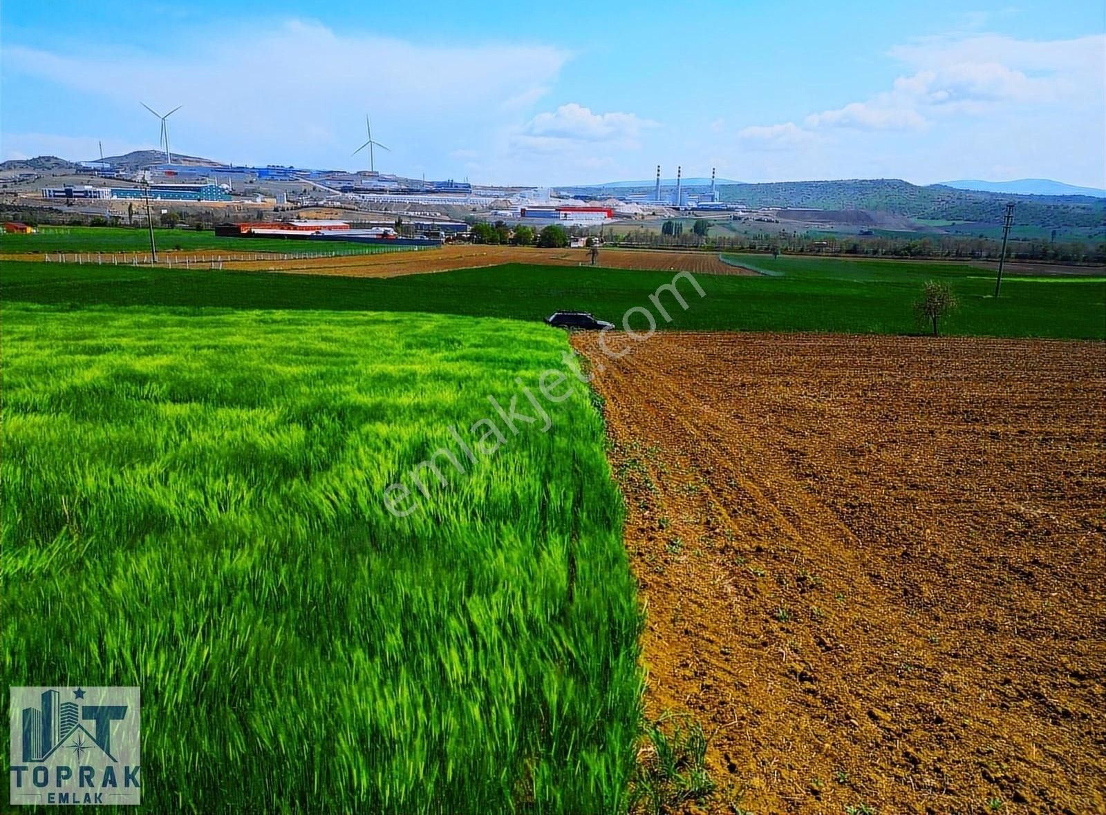 Bozüyük Yeniçepni Köyü Satılık Tarla Toprak Emlak'tan Bozüyük Osb Yakını Mor Alanda Yatırımlık Arazi