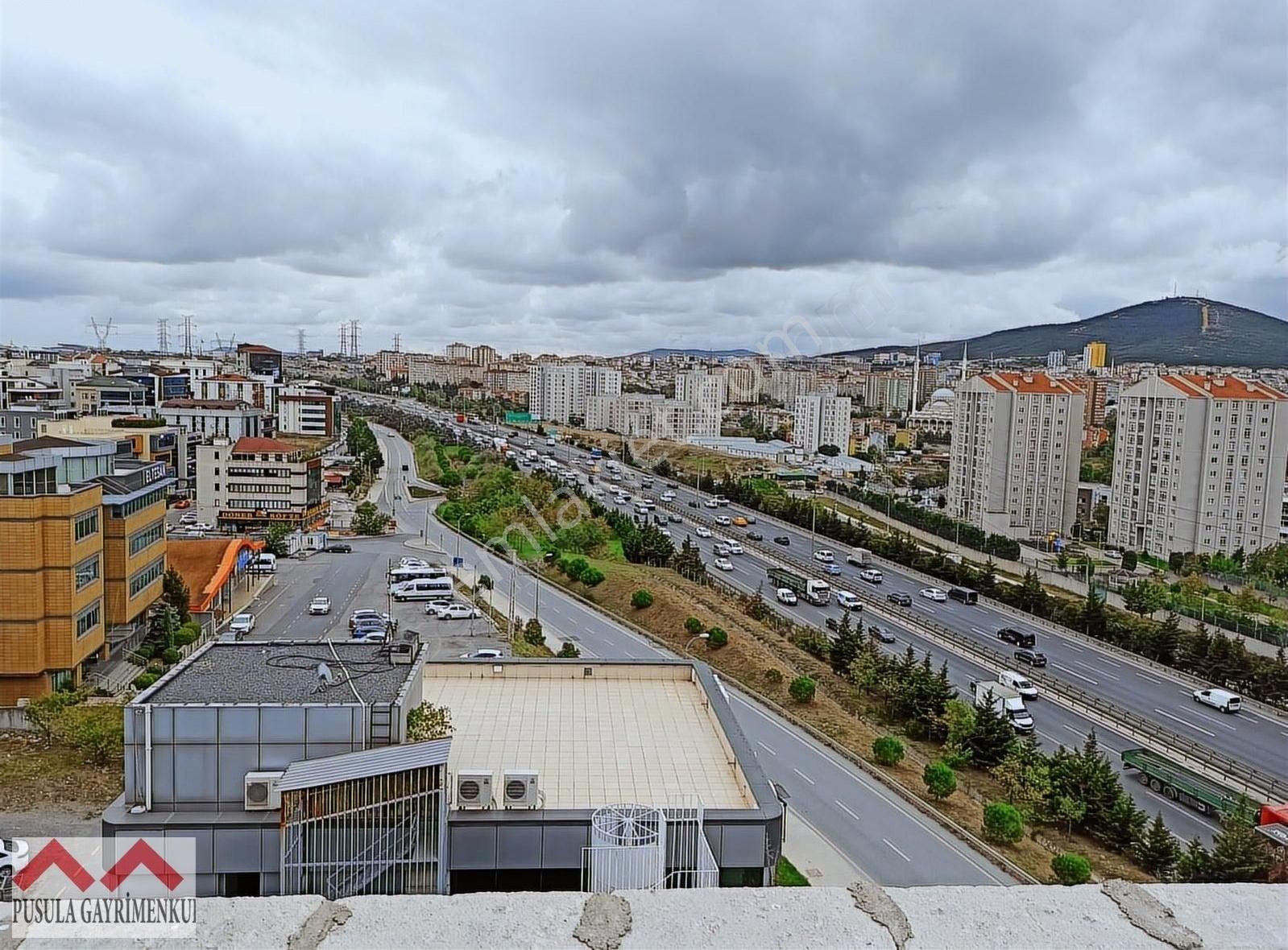 Ümraniye Şerifali Satılık Ticari İmarlı Şerifali Ticari Alanda Tem Yan Yolayakın Satlık İyi Konumlu Arsa