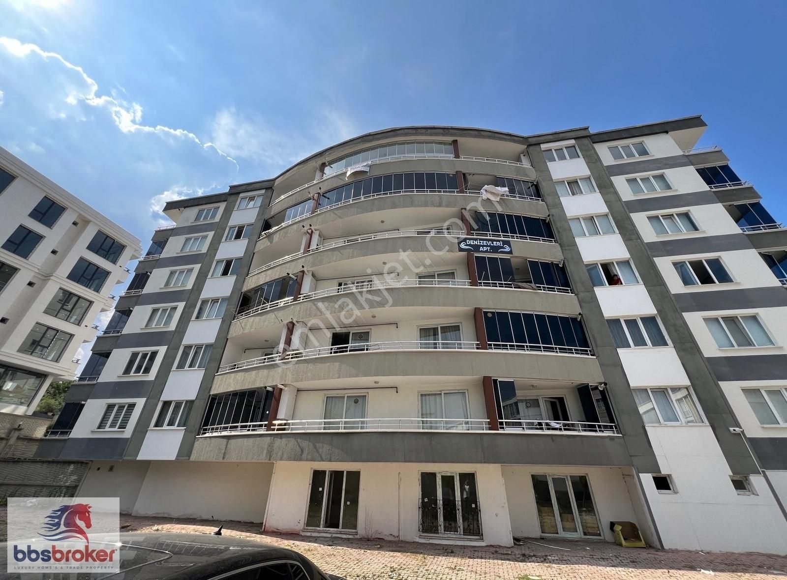 Atakum Körfez Satılık Daire Körfez Bölgesi Deniz Ve Şehir Manzaralı 60m 1+1 Daire