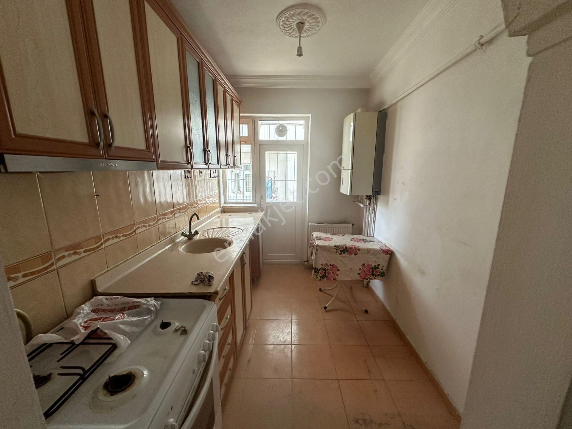 Keçiören Ayvalı Kiralık Daire Etlik Şehir Hastanesi Yakını 2+1 Balkonlu Kat Konumunda