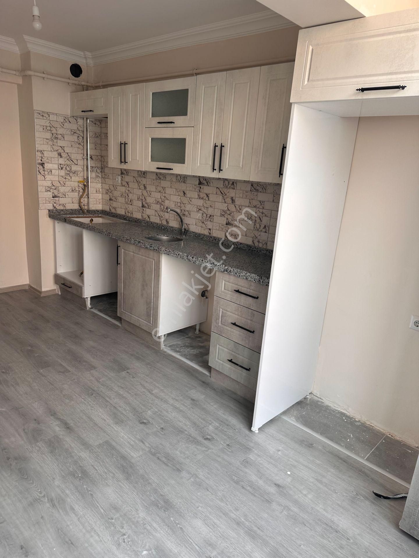 Satılık Daire ,inegöl Vergi Dairesi Karşısı ,petek Kent Sitesi Boş Temiz Ve Bakımlı.135 M2 Net - Görsel 6