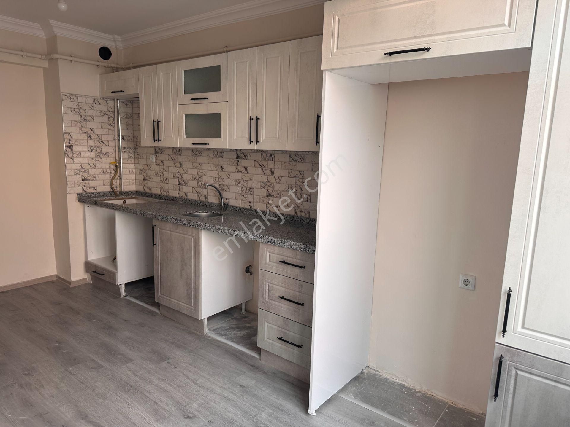 Satılık Daire ,inegöl Vergi Dairesi Karşısı ,petek Kent Sitesi Boş Temiz Ve Bakımlı.135 M2 Net - Görsel 5