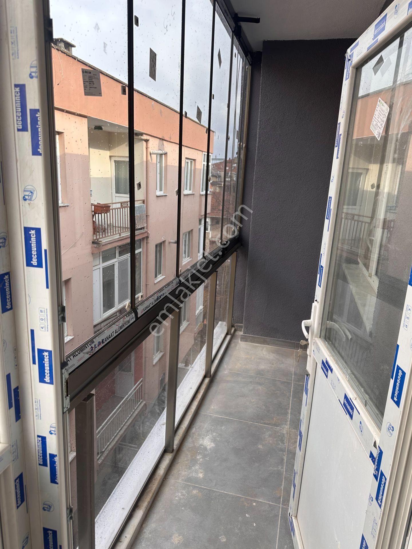 Satılık Daire ,inegöl Vergi Dairesi Karşısı ,petek Kent Sitesi Boş Temiz Ve Bakımlı.135 M2 Net - Görsel 4