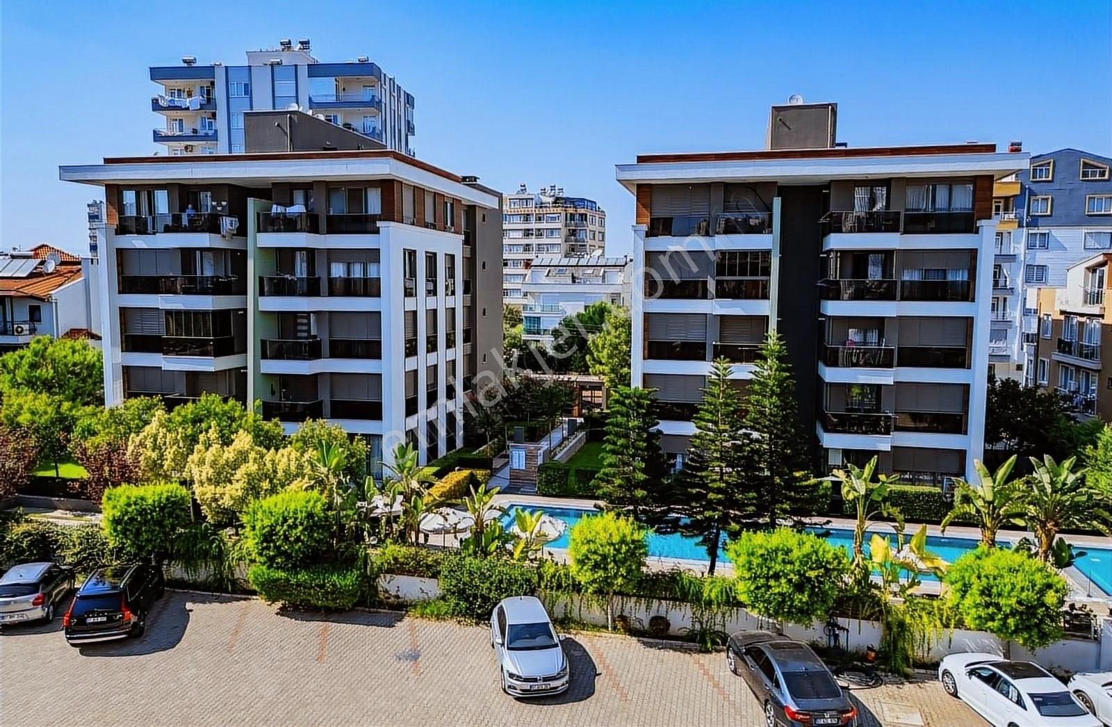 Muratpaşa Güzeloba Satılık Daire Son Fiyat Loft 30'da Ara Kat 2+1 Daire