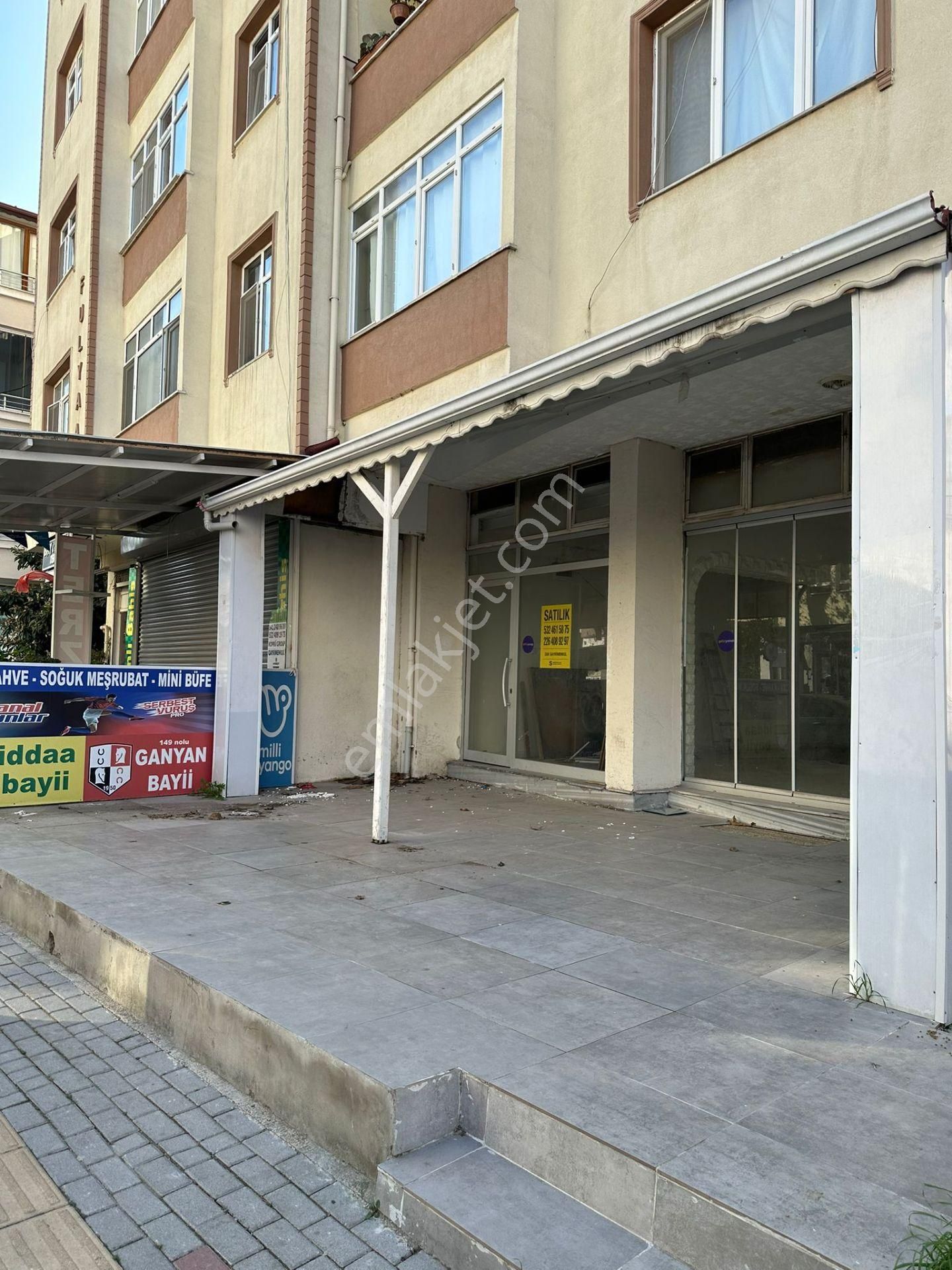 Çiftlikköy Sahil Satılık Dükkan & Mağaza Çiftlikköy Sahil Mahallesinde Satılık 324 M2 Depolu Dükkan