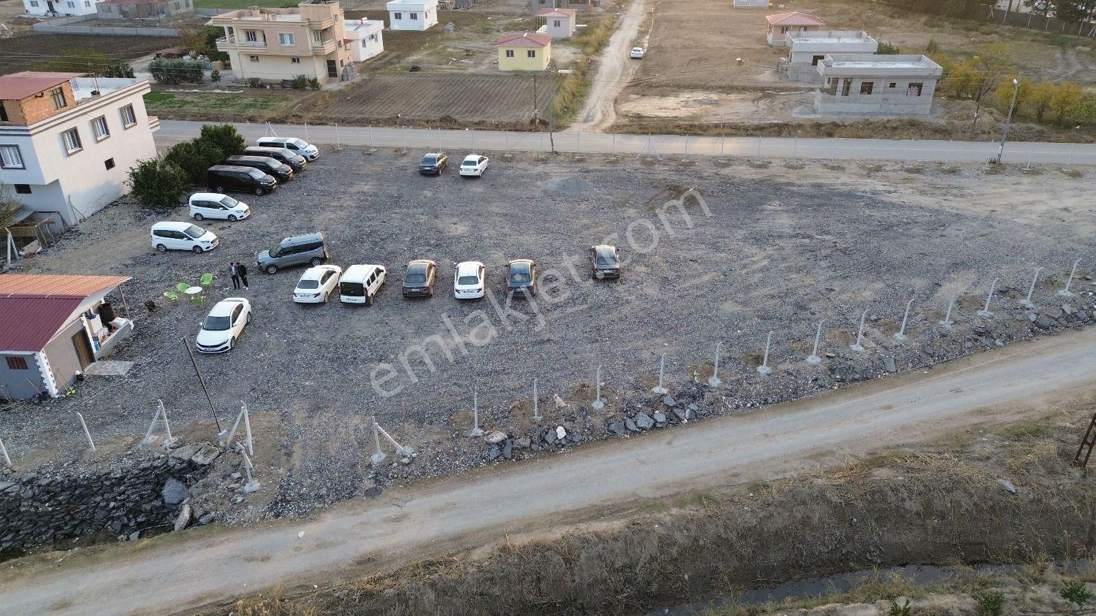 Tarsus Baltalı Satılık Ticari İmarlı Baltalı Mahallesinde Tarsus Ck Emlak'tan 887m2 Satılık Arsa