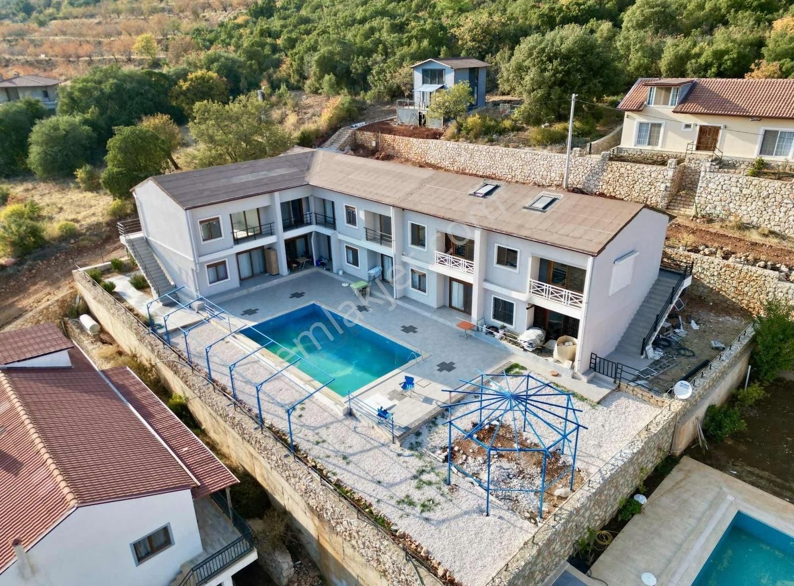 Kaş Çukurbağ Kiralık Daire Kaş Çukurbağ'da 2+1 Tribleks Havuzlu Eşyalı Kıralık Daire