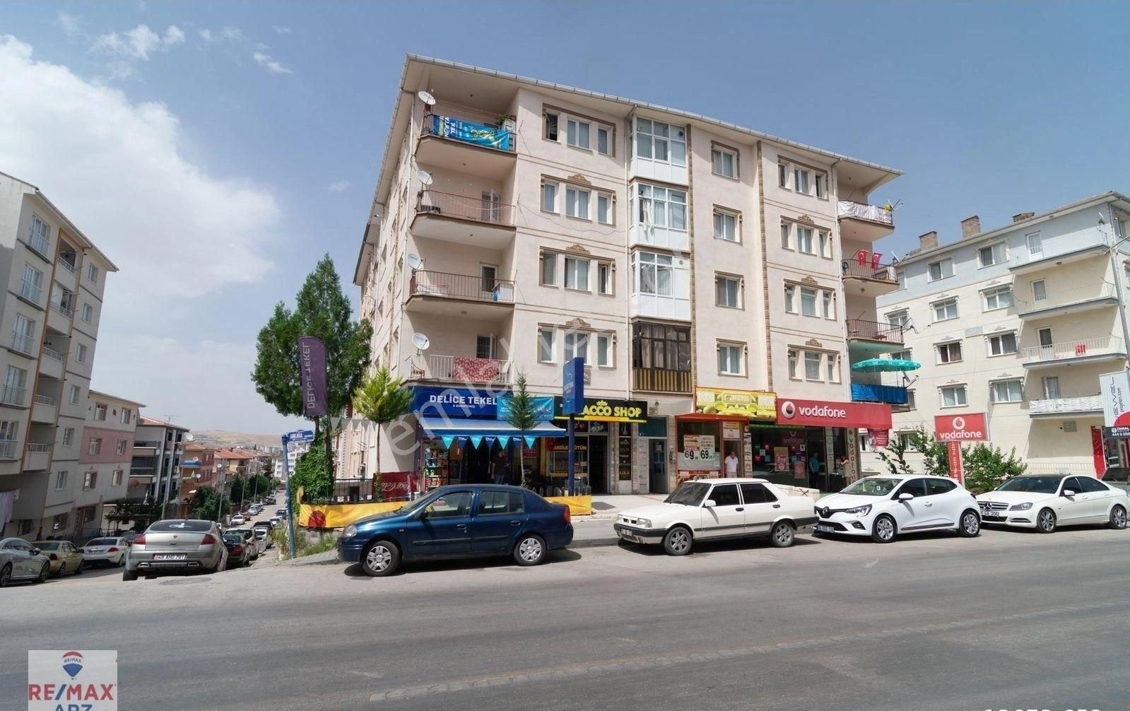 Sincan Mareşal Çakmak Satılık Daire Sincan Ankara Caddesinde Yapılı 3+1 Daire