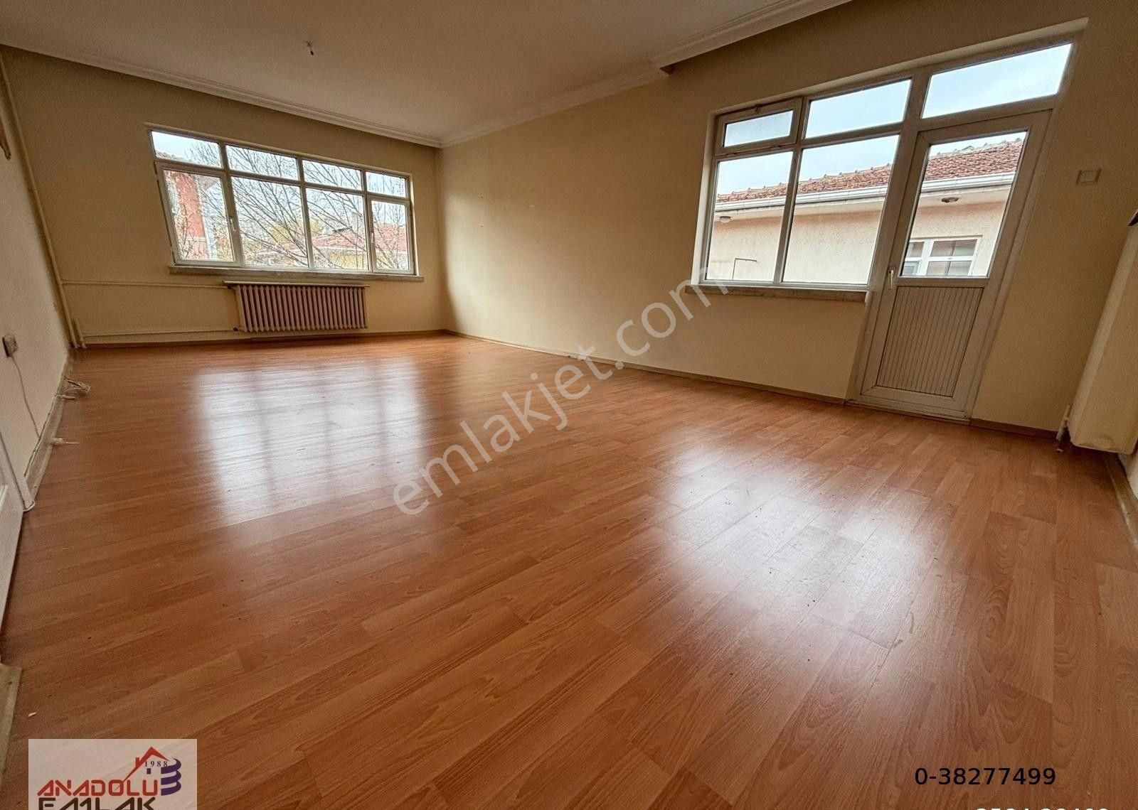 Çankaya Bahçelievler Kiralık Daire Bahçelievler De 2+1 Geniş Mutfaklı Üç Cepheli Boş Ferah