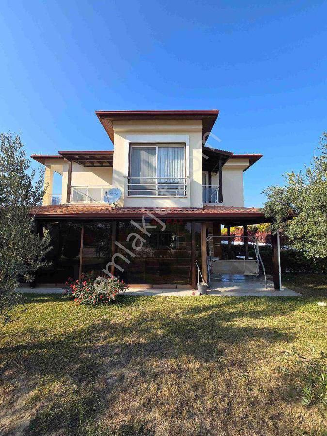 Kuşadası Davutlar Satılık Villa Kuşadası Davutlar Egebirlik De Satılık Villa 3+1 Denize 600 Mt Köşe Konumlu Yazlık