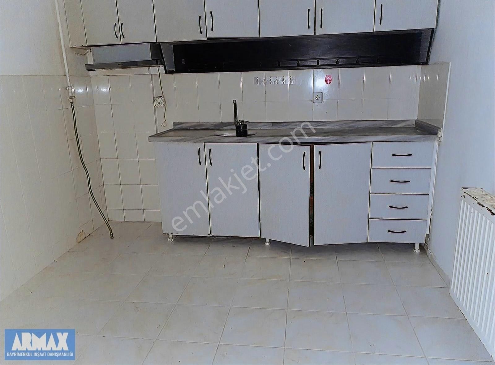 Gaziosmanpaşa Şemsipaşa Kiralık Daire Armax'tan Şemsipaşa Mah Kiralık 2+1 Yüksek Giriş Daire