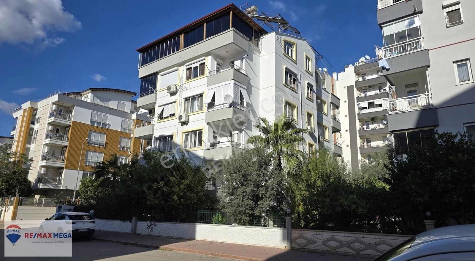 Konyaaltı Liman Kiralık Daire Liman'da İçi Yenilenmiş 3+1 Kiralık Daire