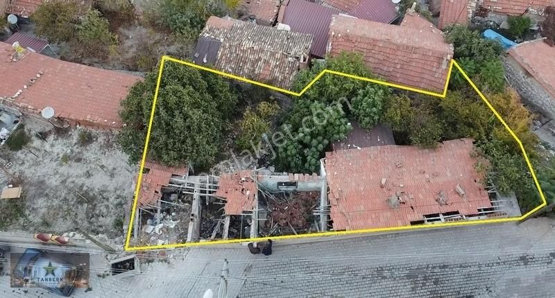 Kırkağaç Bakır Satılık Müstakil Ev Tanberk Den Bakır Satılık Bahçeli Kargır Ev Tapulu Arsa 325 M2