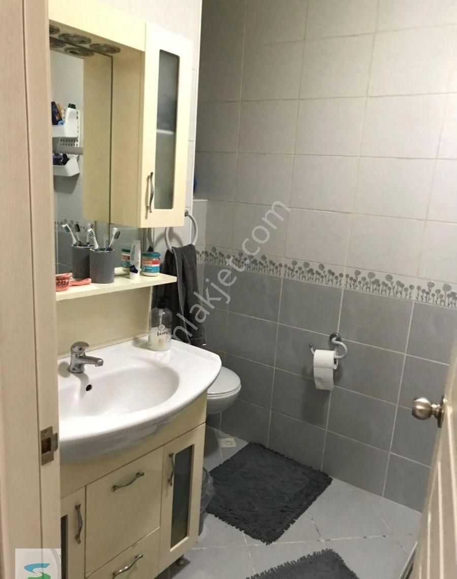 Yeşilköyde Satılık Çarşıya Yakın Yeni Binada Ara Kat 2+1 Daire - Görsel 8