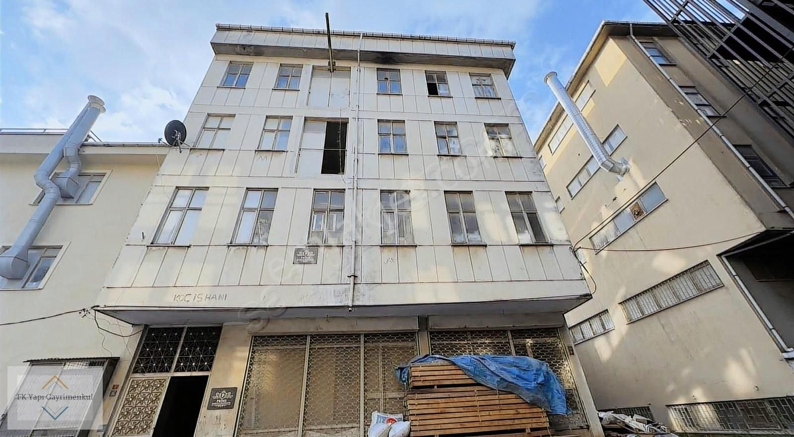 Ümraniye Yukarı Dudullu Satılık Bina Modokonun Girişinde 880 M2 6 Katlı Satılık Bina