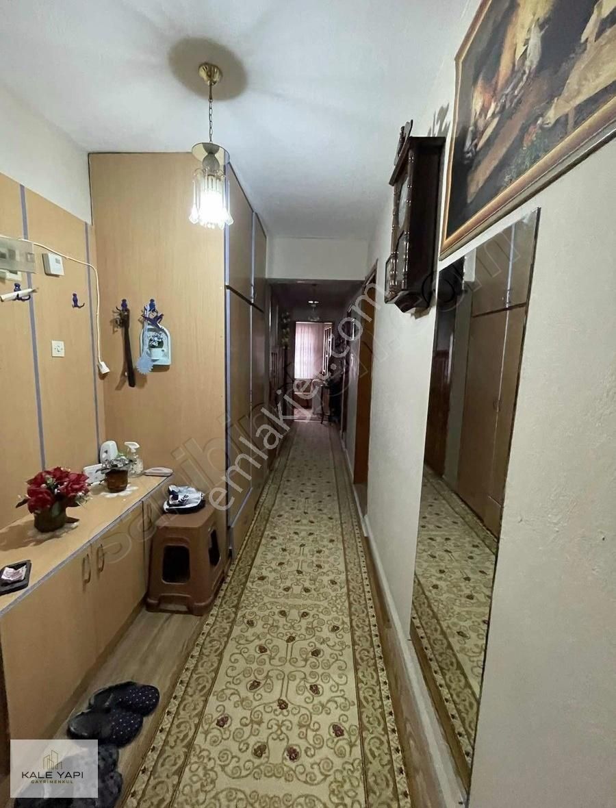 Bergama Maltepe Satılık Daire Maltepe Mahallesi Satılık 3+1 Geniş Daire