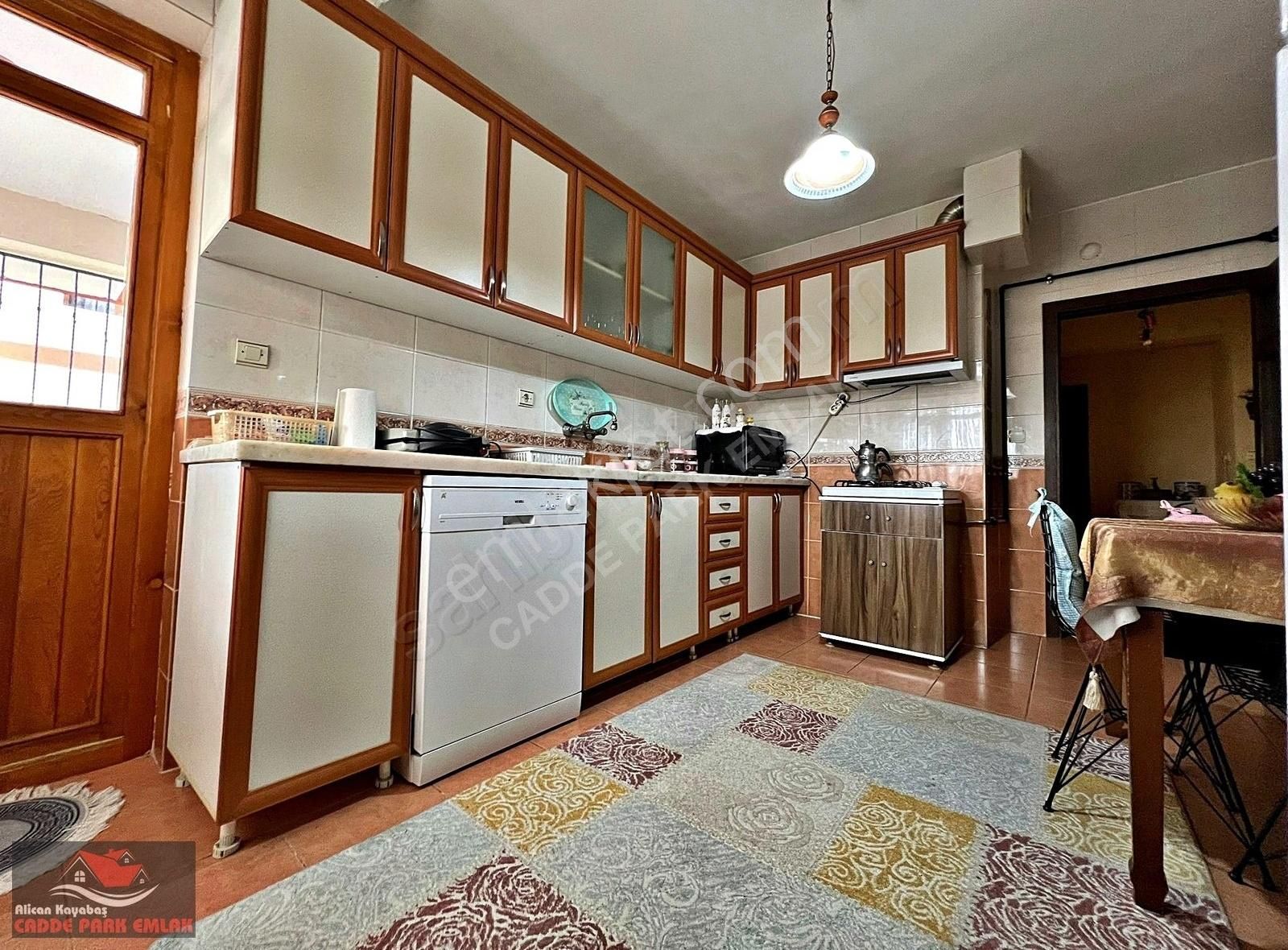 Keçiören Esertepe Satılık Daire Esertepe_merkez'de_geniş_m²'li_bağımsız_salon_iskanlı_128m²_3+1