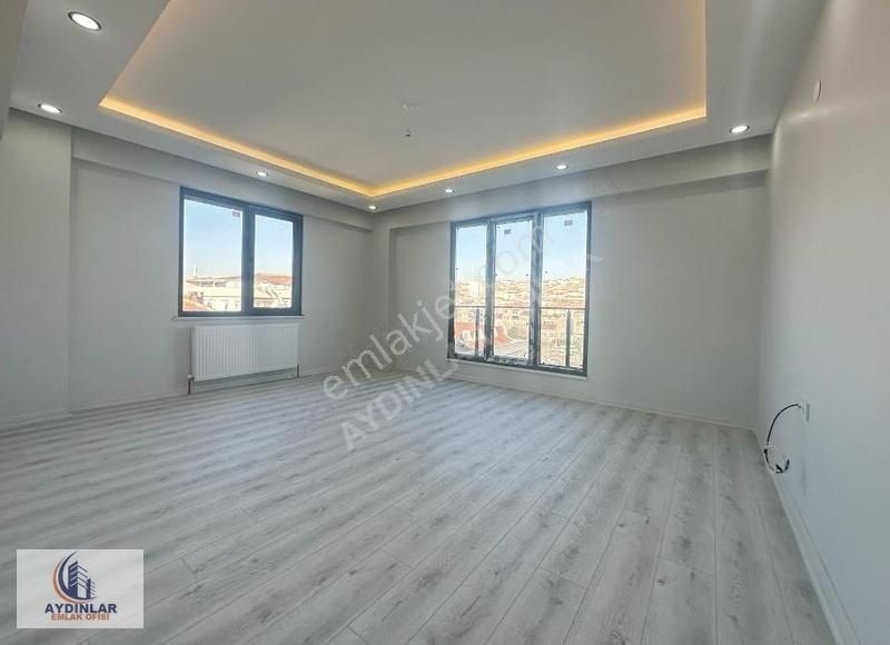 Bahçelievler Kocasinan Merkez Satılık Daire Kocasinanda Butik Site İçinde Otoparklı 3+1 Daire