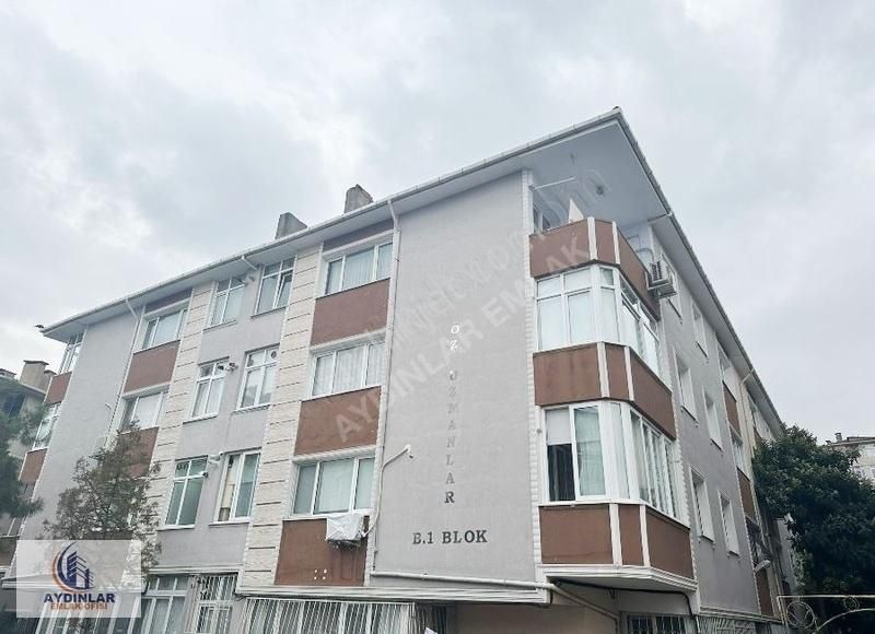 Bahçelievler Yenibosna Merkez Kiralık Daire Merkez Mahallesi Öz Uzmanlar Sitesinde 3+1 Kiralık Daire