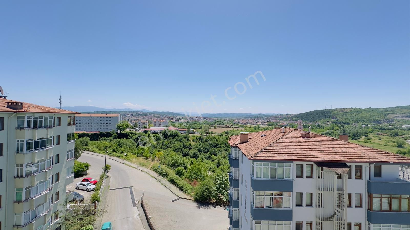 Merkez Orduyeri Site İçinde Satılık Arakat 3+1 Daire Ön Cephe - Görsel 18