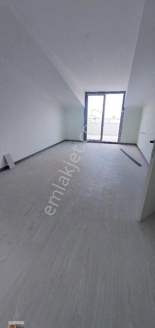 Dikili Salimbey Mahallesinde Deniz Manzaralı 5+1mutfak Ayrı Sıfır Daire Dublex - Görsel 18