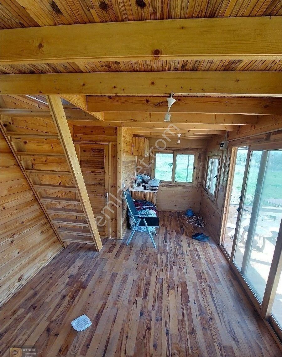 Dikili İsmetpaşa Da İçinde 36 Metre Ağaç Evli 9.635 Metrelik Satılık Tarla - Görsel 7