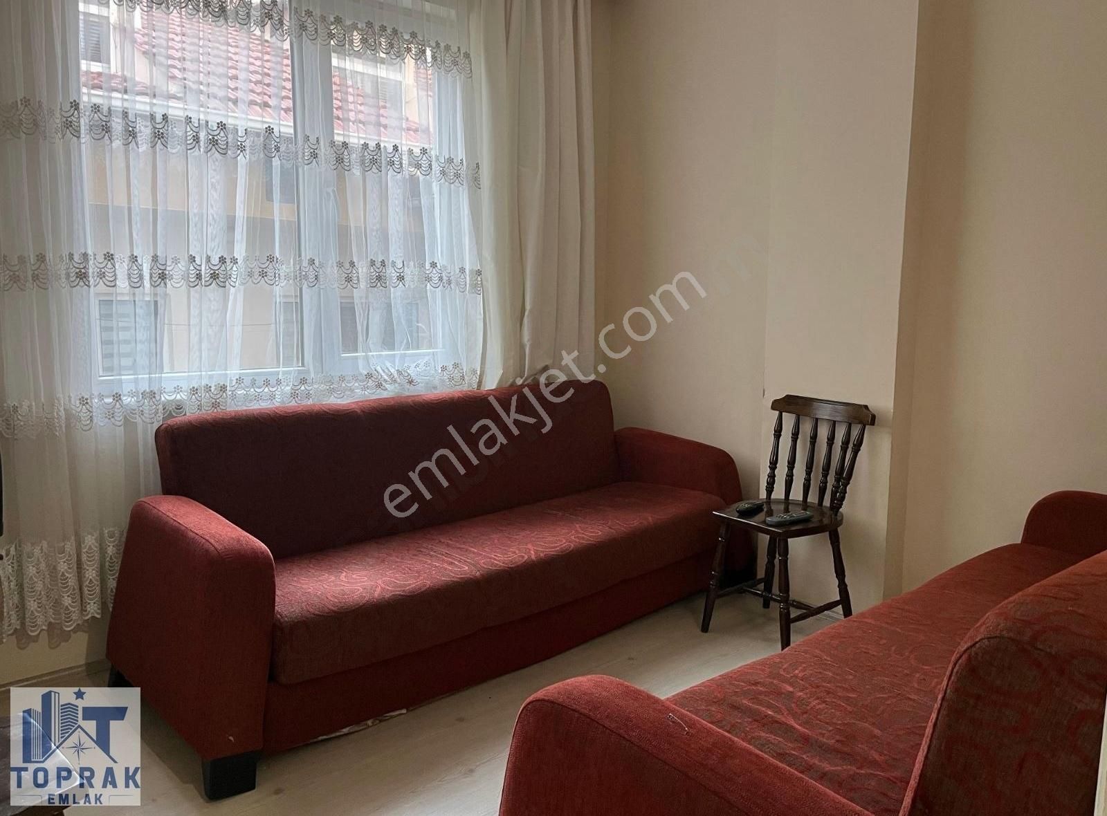 Tepebaşı Şirintepe Kiralık Daire Toprak Emlak'tan Şirintepe Mh Eşyalı Kiralık 1+1 Daire