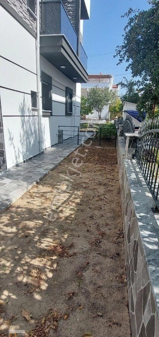 Dikili Cumhuriyet Mahallesinde Denize 100 Metre Uzaklıkta 6+1 Ebebeyn Banyolu Lüx Villa - Görsel 25