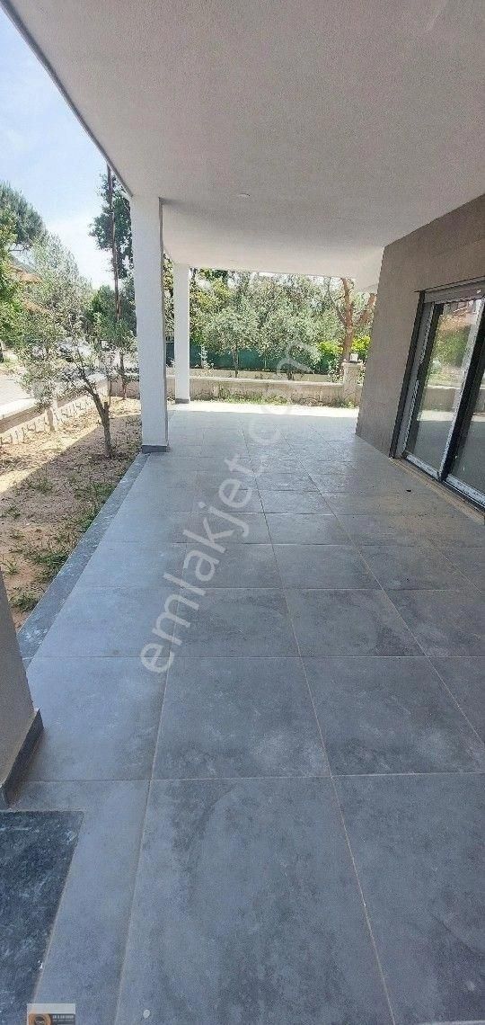 Dikili İsmetpaşa Mahallesinde Denize 600 Metre Uzaklıkta Ebebeyn Banyolu 4+1 Satılık Villa - Görsel 12