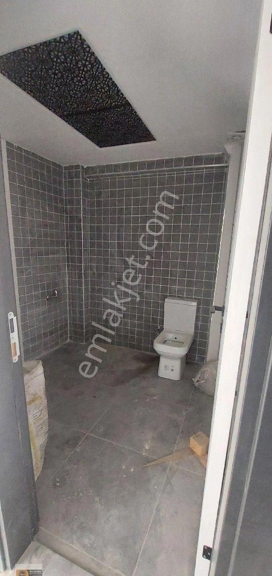 Dikili İsmetpaşa Mahallesinde Denize 600 Metre Uzaklıkta Ebebeyn Banyolu 4+1 Satılık Villa - Görsel 21