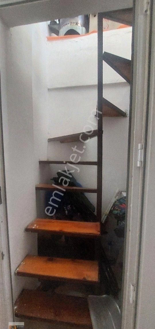 Dikili Salimbey Mahallesinde Çarşı Merkez Konumda Jeotermal Isıtmalı Eşyalı 4+1 Dublex Daire Satılık - Görsel 11