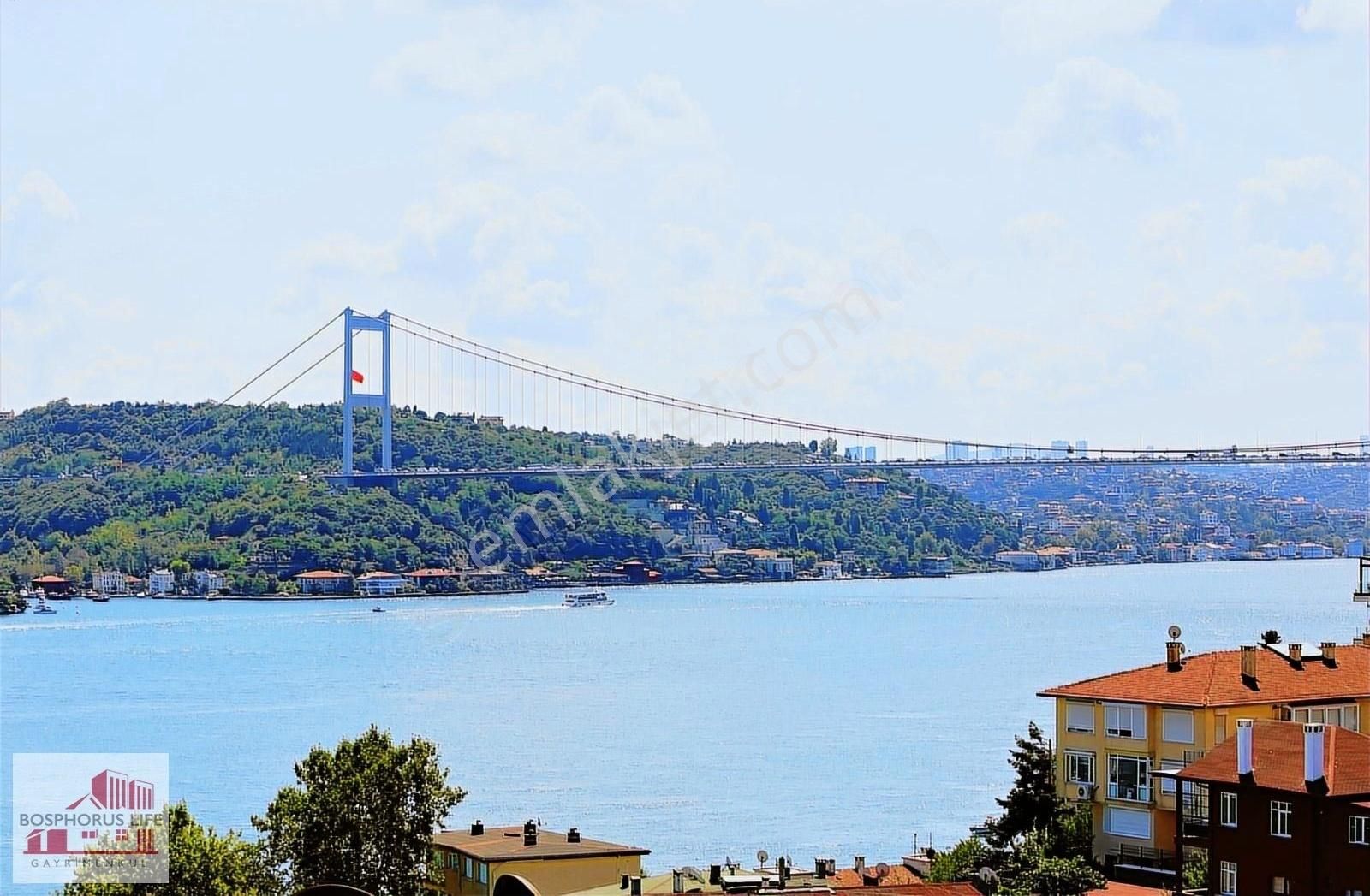 Sarıyer Emirgan Satılık Müstakil Ev Emirgan'da Boğaz Manzaralı, Bahçeli Müstakil Ev...