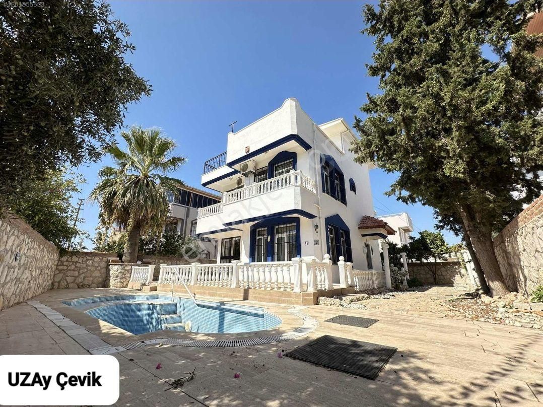 Didim Altınkum Satılık Villa Didim Yeşilkent Bölgesinde Satılık Tam Müstakil Havuzlu Bahçeli Villa