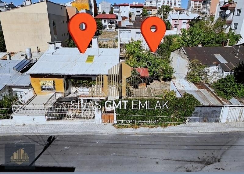 Sivas Merkez Diriliş Satılık Müstakil Ev Sivas Gmt Emlak Diriliş'mah Satılık Uygun 390m2 Arsa+müstakil Ev