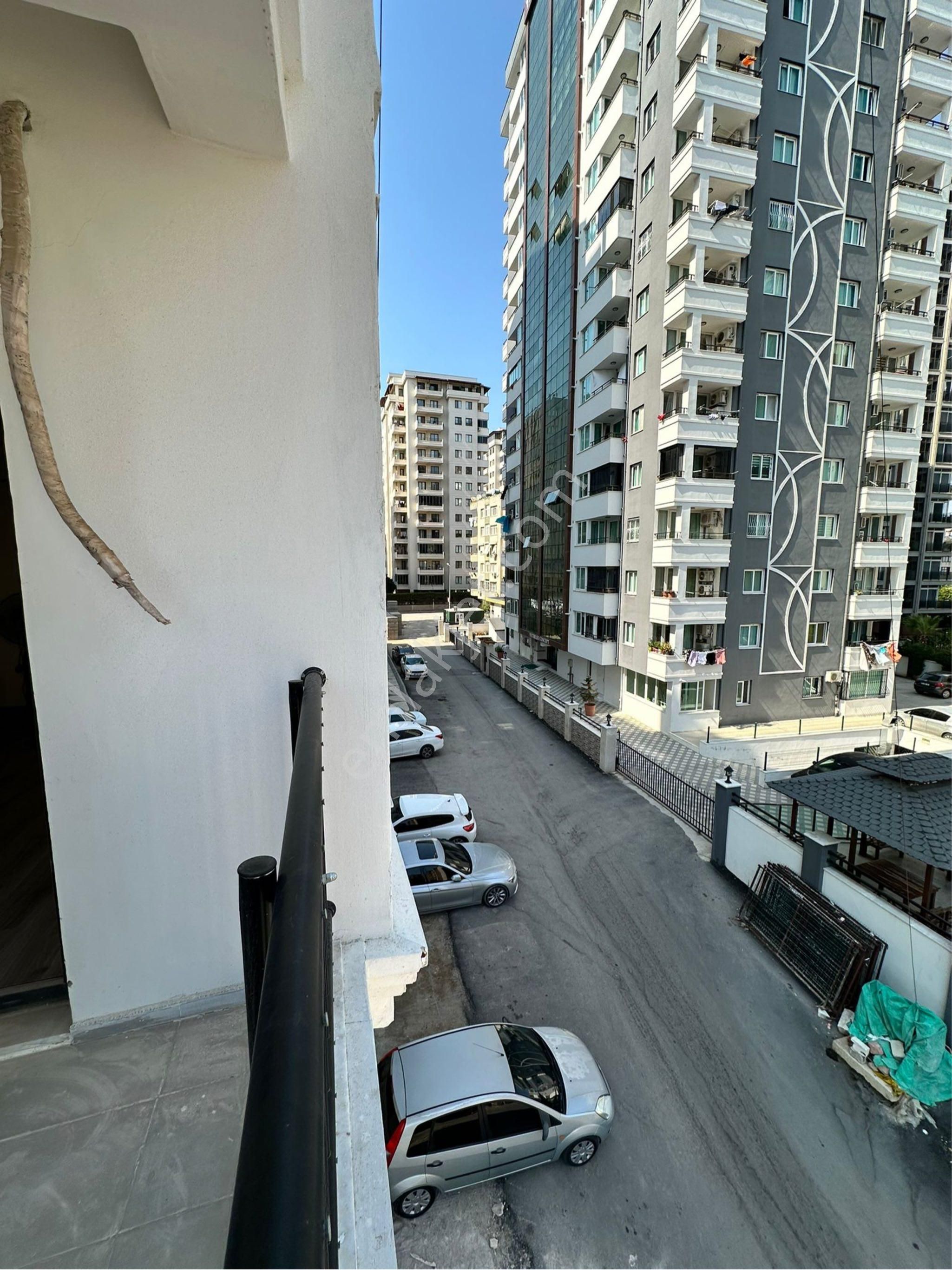 Seyhan Yenibaraj Kiralık Daire Finans Gayrimenkulden Adana Koleji Civarında 1+1 Eşyalı Daire