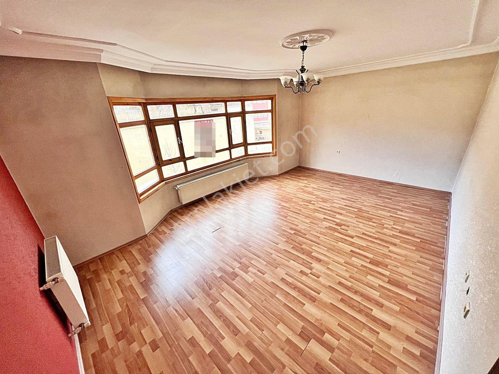 Keçiören Etlik Satılık Daire Etlik'te Emsalsiz Asansörlü K.otoparklı 130m2 3+1 Orta Kat Daire