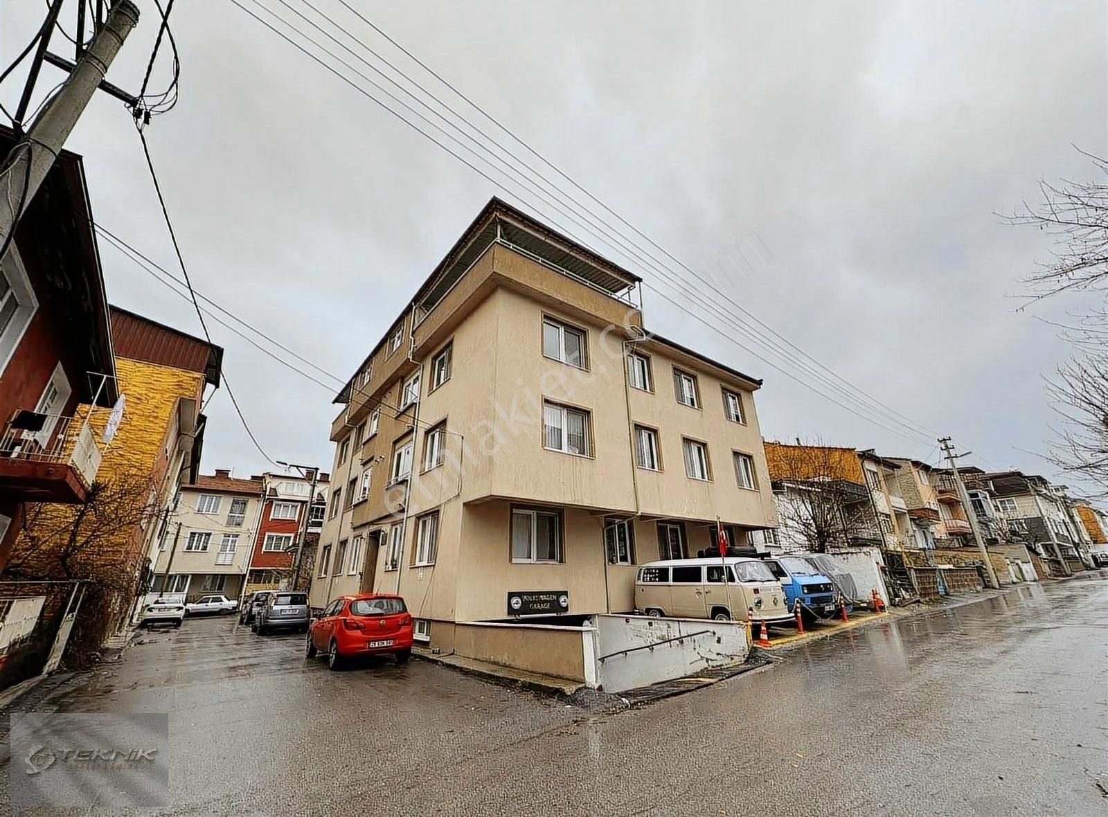 Kütahya Merkez Yenidoğan Kiralık Daire Teknik'ten Yeni Doğan'da 3+ 1 Geniş Kiralık Ara Kat Daire