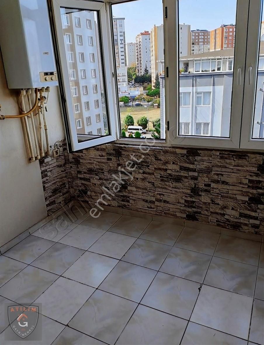 Beylikdüzü Barış Kiralık Daire Barış Mh. Megakent 'te Kiralık 3+1 Daire