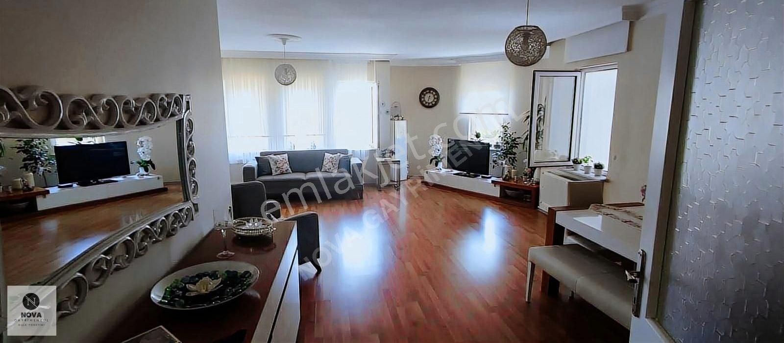 Nilüfer Dumlupınar Satılık Daire Nova'dan Aile Sitesinde 3+1 Ayrı Mutfak 180m2 Satılık Daire