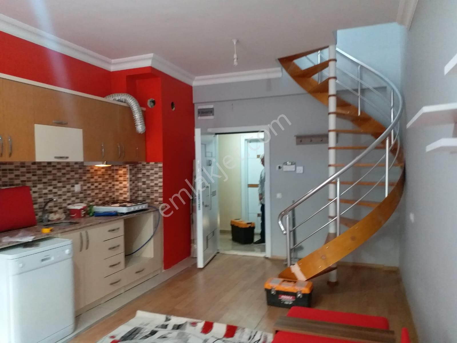 Selçuklu Yazır Satılık Daire Selçuklu Emlak İnşaattan Yazır Mah. Full Eşyalı Yukarı Dublex 2+1 Satılık Arakat Daire