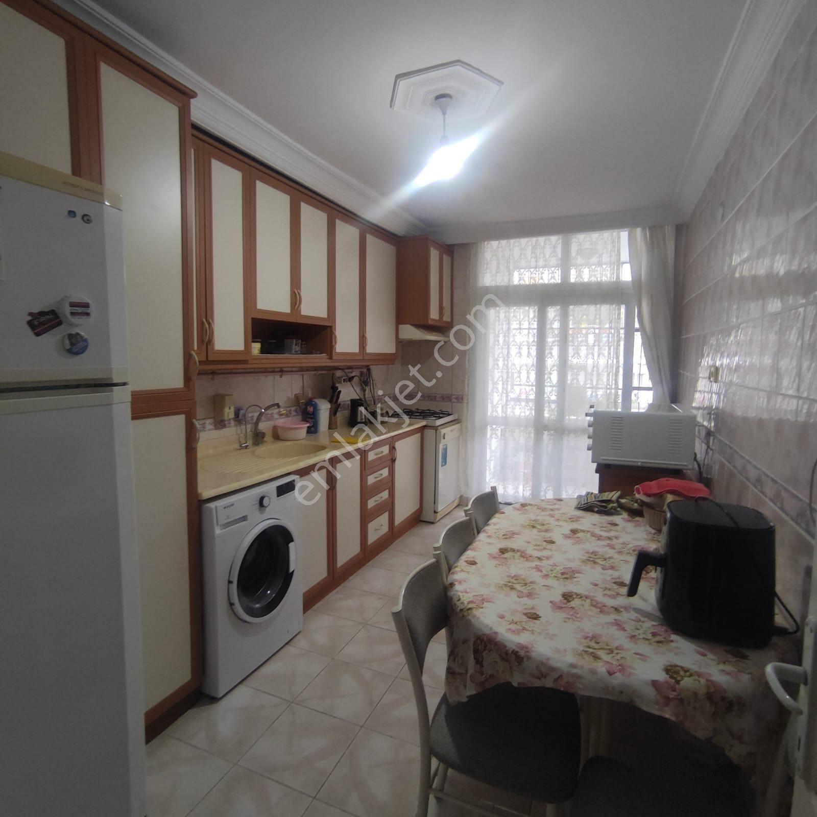 Çukurova Güzelyalı Satılık Daire Güzelyalı Mahallesinde 3+1 180 M2 Süper Lüks Tertemiz Daire