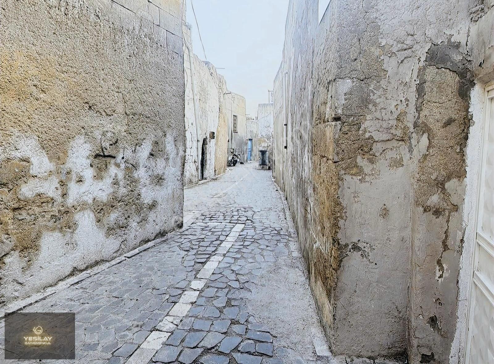 Eyyübiye Hakimdede Satılık Müstakil Ev Yıldız Meydanı Aşağısı Satılık Tarihi Avlulu Urfa Evi